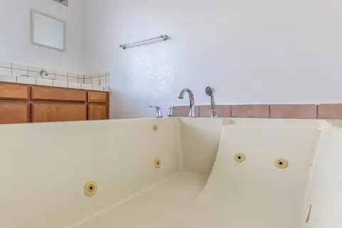 25204 Ave B W, Lancaster, CA 93536 photo 18