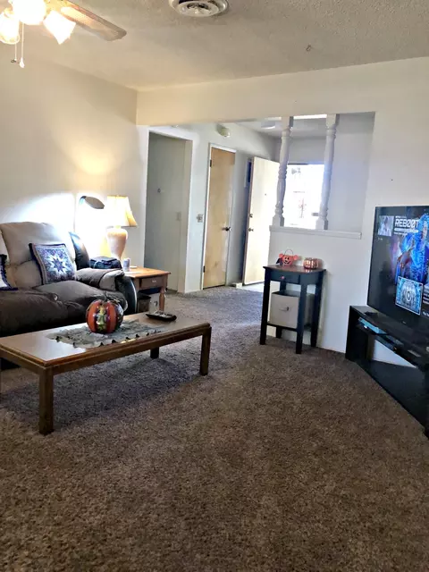 45216 Lorimer Ave, Lancaster, CA 93534 photo 3