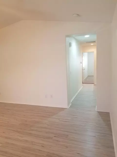 1715 Miki Way E, Lancaster, CA 93535 photo 9