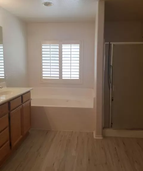 1715 Miki Way E, Lancaster, CA 93535 photo 18