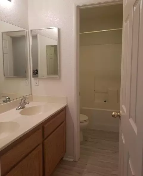 1715 Miki Way E, Lancaster, CA 93535 photo 14