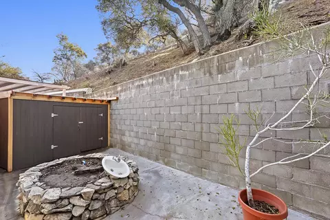 7372 Valaho Ln, Tujunga, CA 91042 photo 14