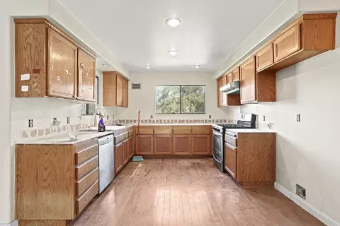 7372 Valaho Ln, Tujunga, CA 91042 photo 10