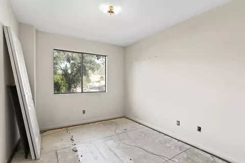 7372 Valaho Ln, Tujunga, CA 91042 photo 4