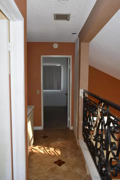 543 Jackman St E, Lancaster, CA 93535 photo 4