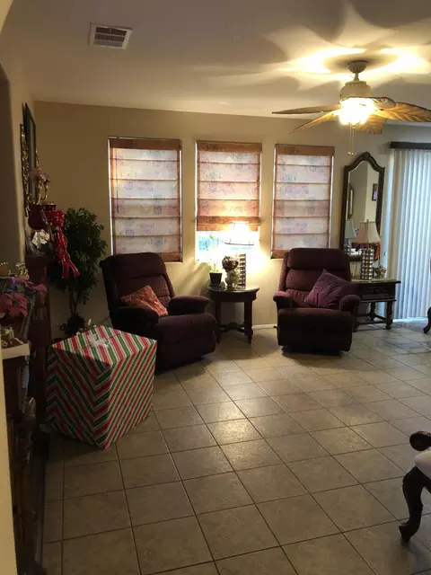 4808 Spur Ave, Lancaster, CA 93536 photo 5