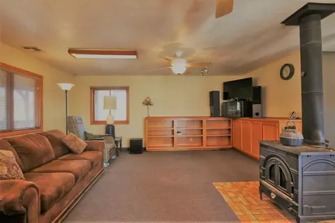 23900 Marigold Ave, Tehachapi, CA 93561 photo 3