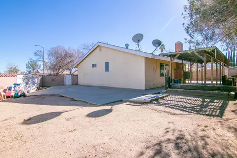37945 29th St East St E, Palmdale, CA 93550 photo 16