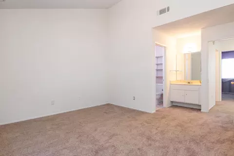 37945 29th St East St E, Palmdale, CA 93550 photo 9
