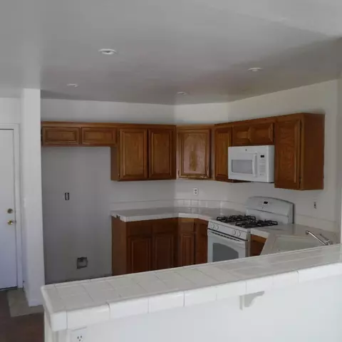1730 Mesa Dr E, Lancaster, CA 93535 photo 11