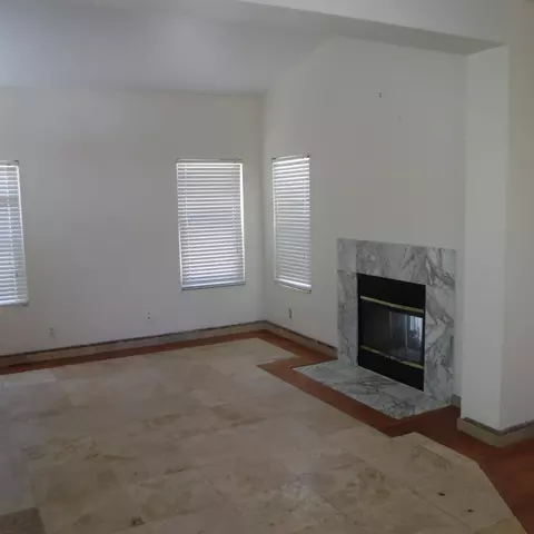 1730 Mesa Dr E, Lancaster, CA 93535 photo 5