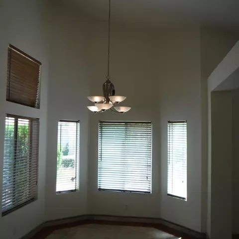 1730 Mesa Dr E, Lancaster, CA 93535 photo 3