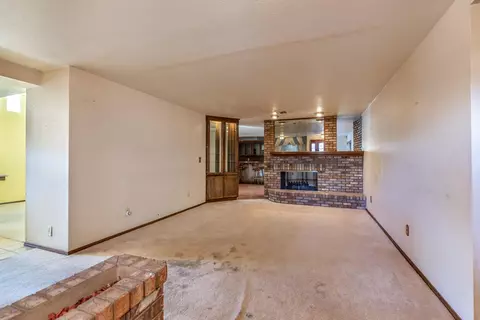 44851 Lorimer Ave, Lancaster, CA 93534 photo 11