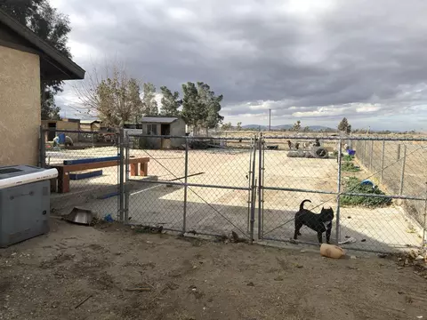 38553 151st St E, Palmdale, CA 93591 photo 4