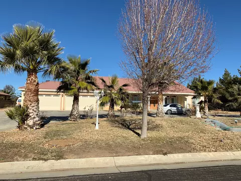 4023 Equestrian Way, Lancaster, CA 93536 photo 2