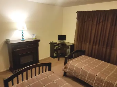 2556 Garnet Ln, Lancaster, CA 93535 photo 9