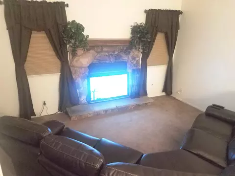 2556 Garnet Ln, Lancaster, CA 93535 photo 5