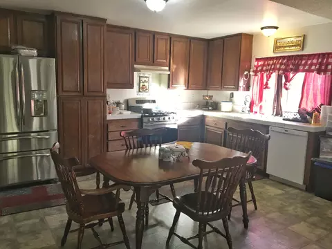 44505 Fenhold St, Lancaster, CA 93535 photo 7
