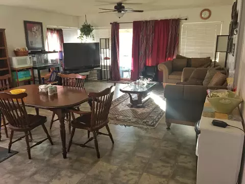 44505 Fenhold St, Lancaster, CA 93535 photo 5