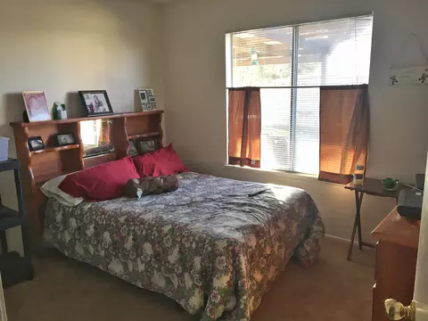 44505 Fenhold St, Lancaster, CA 93535 photo 9
