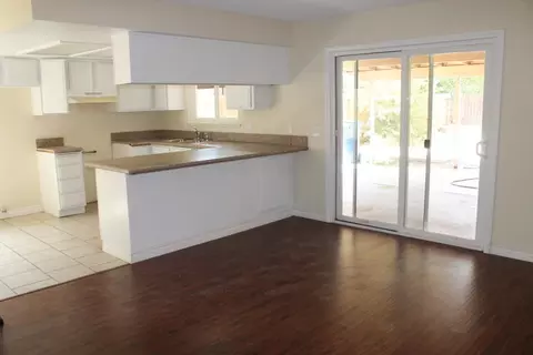 2801 Newgrove St E, Lancaster, CA 93535 photo 4