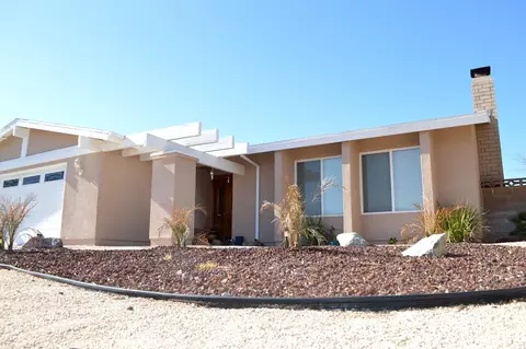 37747 26th St E, Palmdale, CA 93550 photo 3