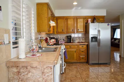 37747 26th St E, Palmdale, CA 93550 photo 14