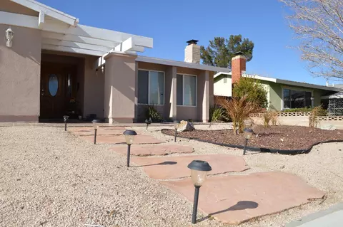 37747 26th St E, Palmdale, CA 93550 photo 5