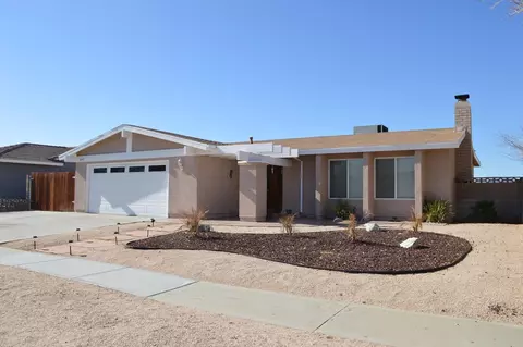 37747 26th St E, Palmdale, CA 93550 photo 2