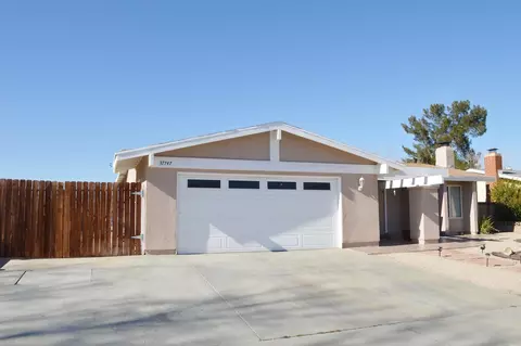 37747 26th St E, Palmdale, CA 93550 photo 4