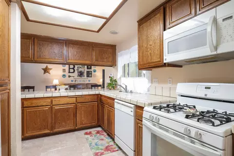 3335 Marilynn St, Lancaster, CA 93536 photo 11