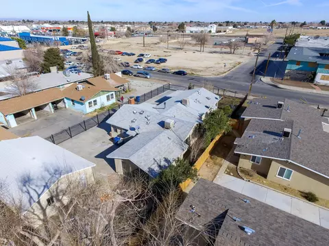 44303 Beech Ave, Lancaster, CA 93534 photo 40