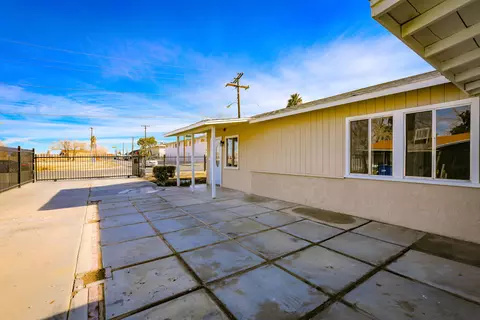44303 Beech Ave, Lancaster, CA 93534 photo 55