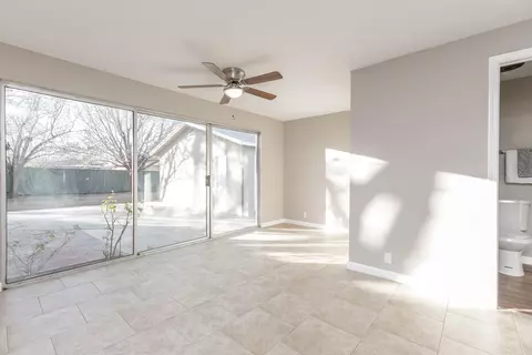 44303 Beech Ave, Lancaster, CA 93534 photo 21