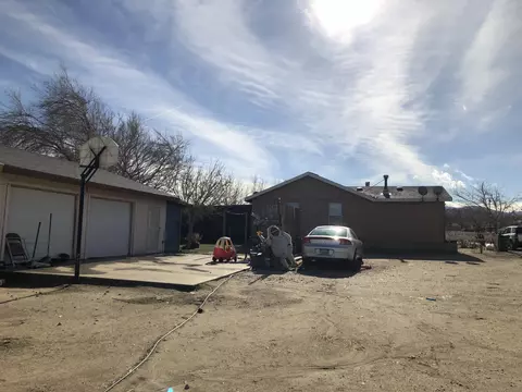 36232 56th St E, Palmdale, CA 93552 photo 4
