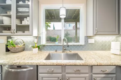 4338 Olivera Pl, Lancaster, CA 93536 photo 9