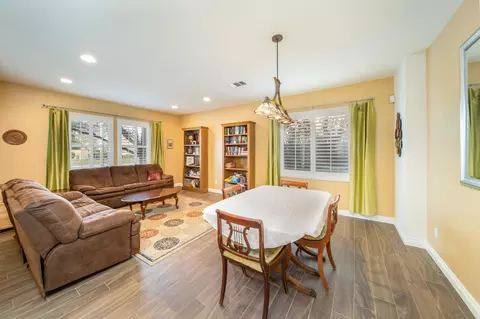 4338 Olivera Pl, Lancaster, CA 93536 photo 5