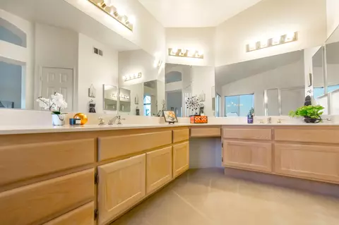 44508 Shadowcrest Dr, Lancaster, CA 93536 photo 30