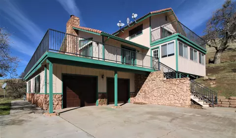 18251 Jacks Hill Rd, Tehachapi, CA 93561 photo 1