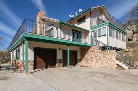 18251 Jacks Hill Rd, Tehachapi, CA 93561 photo 2