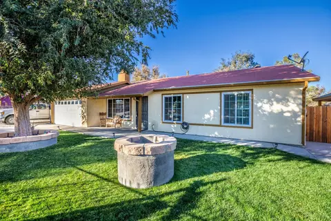 40113 178th St, Palmdale, CA 93591 photo 2