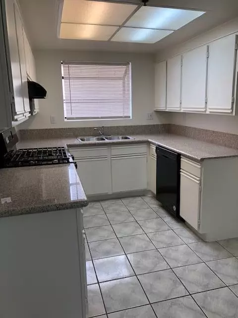 44460 15th St E #15, Lancaster, CA 93535 photo 9