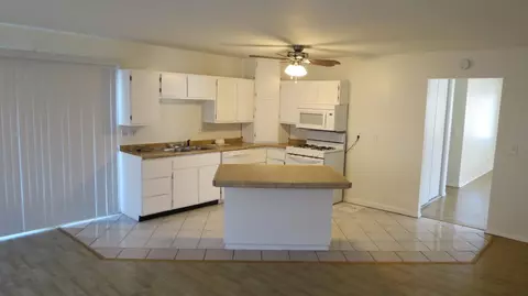 1057 Nugent St E, Lancaster, CA 93535 photo 17