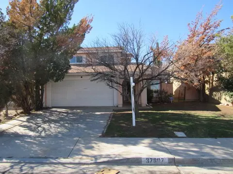 37607 29th St E, Palmdale, CA 93550 photo 1
