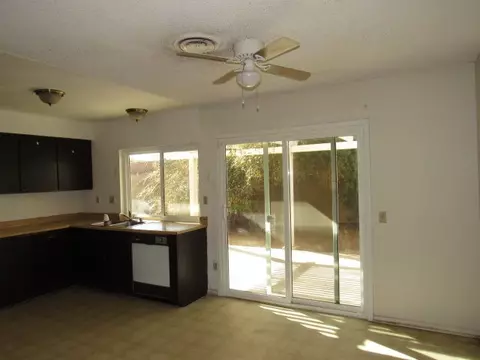 37607 29th St E, Palmdale, CA 93550 photo 8