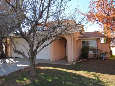 37607 29th St E, Palmdale, CA 93550 photo 2