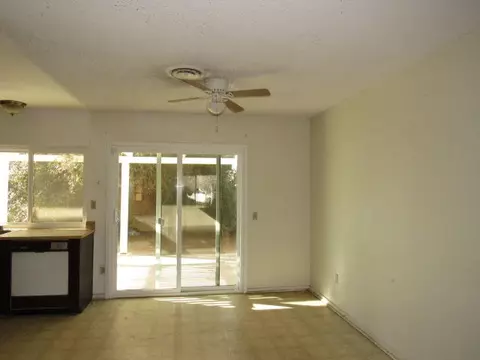 37607 29th St E, Palmdale, CA 93550 photo 9