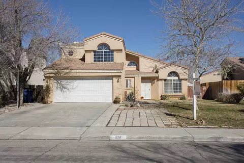 1125 Kildare St E, Lancaster, CA 93535 photo 1