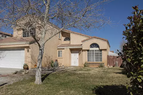 1125 Kildare St E, Lancaster, CA 93535 photo 2