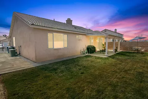 2315 Lingard St E, Lancaster, CA 93535 photo 3